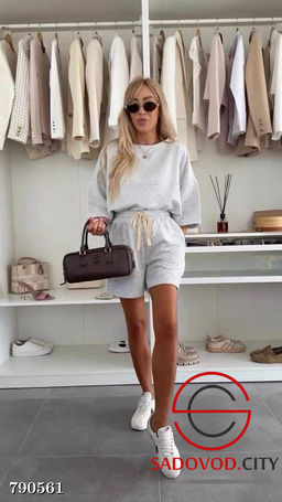 Женский костюм с шортами