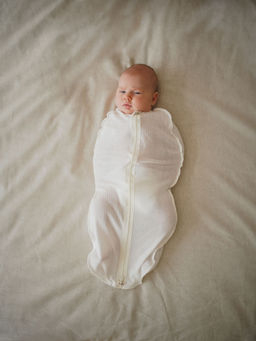 Пеленка-кокон Молоко из ажурного хлопка 0+