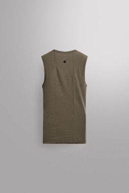 CAMISETA TANK PRIMERA CAPA GRAVEL / Gris topo