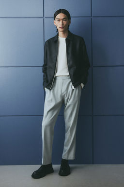 Pantalon con raya Regular Fit