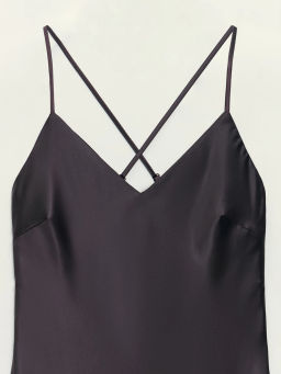 Атласное платье миди на бретелях / Zarina