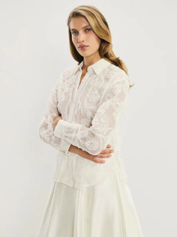 Блузка с аппликациями / Zarina