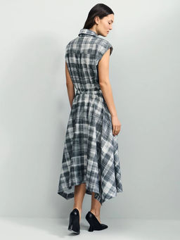 Платье миди в клетку / Zarina