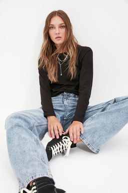 TRENDYOLMILLA Beyaz %100 Pamuk Uzun Kollu Bisiklet Yaka Regular/Normal Kal?p Basic Orme T-Shirt TWOAW21TS0098  фото 19