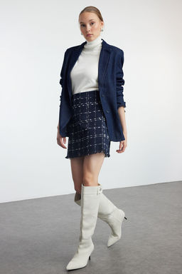 TRENDYOLMILLA Siyah Tuvit Kumas Etek Ucu Puskul DEtayl? Kalem Duz Kesim Mini Boy Dokuma Etek TWOAW21ET0026 фото 2