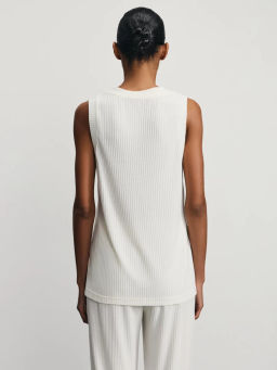 Трикотажный жилет в рубчик / Zarina  фото 6