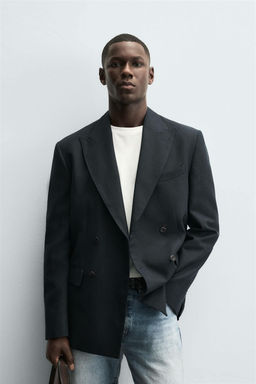 DOUBLE-BREASTED BLAZER