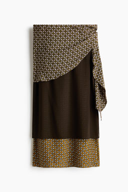 Falda layering con pa?uelo