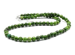 Бусы из камня кальцита граненые 6мм цв.цоизит, 46см