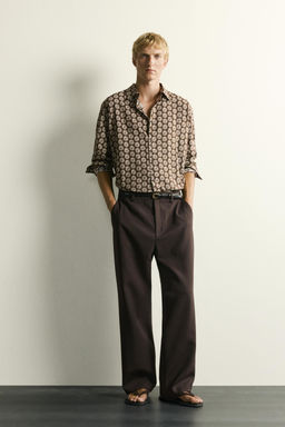 CAMISA FLUIDA ESTAMPADO MARGARITAS / Marr?n oscuro