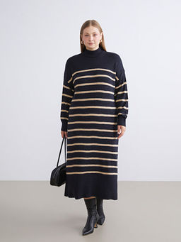 Dik Yaka ?izgili Triko Elbise