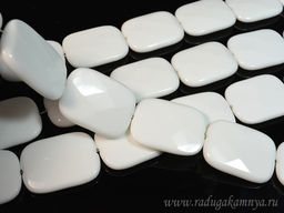 Бусины из агата белого прямоугольник гр.40*30мм, 40см, 10 бусин Радуга камня