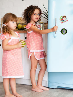 Кристальная (алмазная) мозаика ФРЕЯ CMF-ALVM-121 магнит Опять мир спасать 11.5 х 10 см