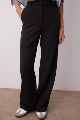 Siyah Wide Leg/Genis Paca Bootcut Dokuma Kumas Pantolon TWOAW21PL0332