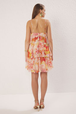 TRENDYOLMILLA Cok Renkli Astarl? A-Kesim Cicek Desenli Orme Tul K?sa S?k Abiye Elbise TPRSS23EL00144 фото 13