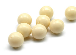 Бусины из агата белого имитация шарик 12мм Радуга камня