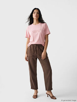 Джинсы NoBrand Carrot Fit женские с эластичным поясом