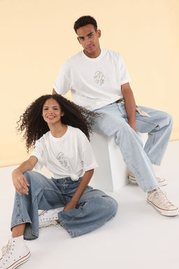 TRENDYOL MAN Unisex Ekru Crop/K?sa Kal?p Cicek Nak?sl? %100 Pamuk T-Shirt TMNSS25TS00098 - Trendyolmilla фото 2