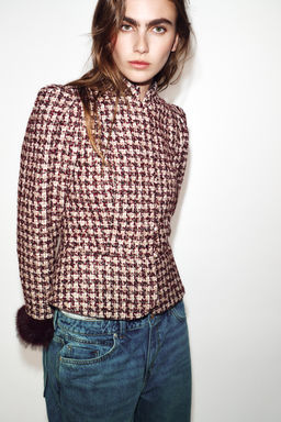 STRUCTURED BLAZER WITH FAUX FUR CUFFS - Zara фото 11