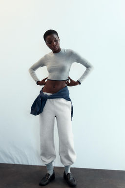MOCK LAYER CROP T-SHIRT