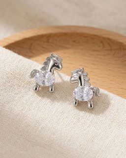 Стильные серьги