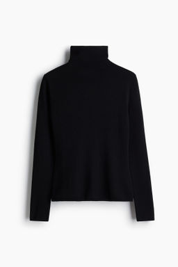 Top de punto fino con cuello perkins