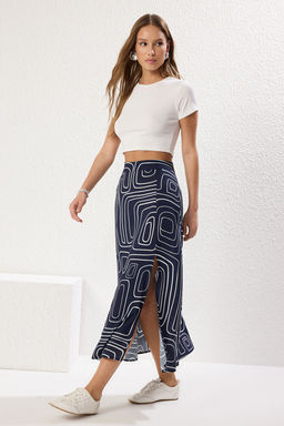 Koyu Lacivert Desenli Y?rtmac Detayl? Viskon Midi Dokuma Etek TWOAW20ET0205
