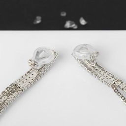 Серьги клипсы для ушей QF «Лёд», тройная сплошная, белые в серебре