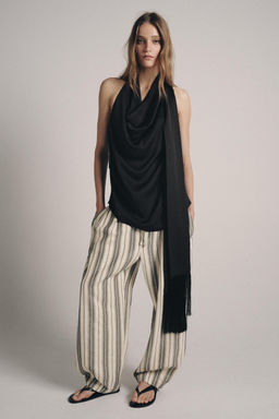 TOP HALTER PA?UELO FLECOS ZW COLLECTION / Negro - Zara фото 7