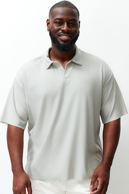 B_y_k Beden Ta_ Oversize Dokulu Ottoman Polo Yaka T-Shirt TMNSS24BF00047