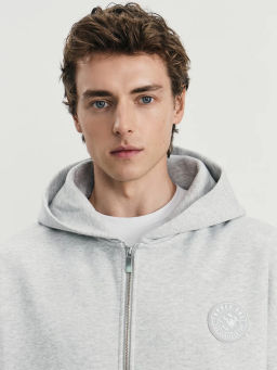 Худи на молнии с нашивкой / Zarina