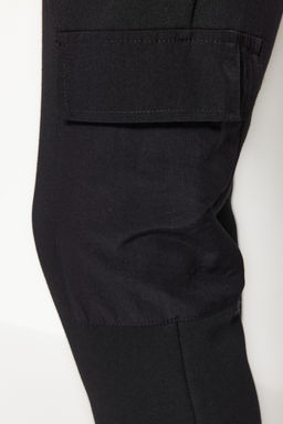 TRENDYOL MAN Siyah Regular/Normal Kesim Teknik Fermuarl? Kargo Cepli Jogger Esofman Alt? TMNAW24EA00010 - Trendyolmilla фото 5