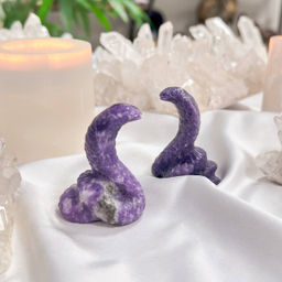 Фигурка резная "Змея" из Лепидолита