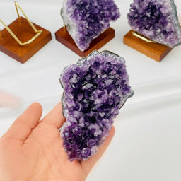 Друза Аметиста на подставке - Радуга самоцветов фото 5
