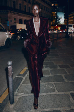 VELVET BLAZER WITH FAUX FUR CUFFS