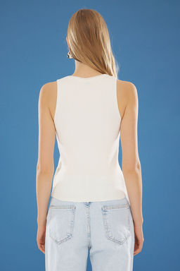 Ekru Premium Iplik / Ozel Iplik V Yaka Buzgu Detayl? Bluz TWOSS25BZ00185