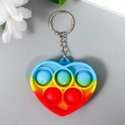 Цена за 12 шт. Брелок для ключей на кольце «Сердце разноцветное», антистресс (бесконечная пупырка), резина, 5×5.7×1.3 см, МИКС