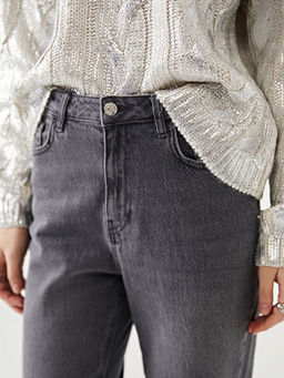 Yar?m Bal?k?? Yaka Parlak G?r?n?ml? Kad?n Triko Kazak