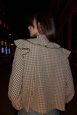 RUFFLED GINGHAM BLOUSE - Zara фото 7