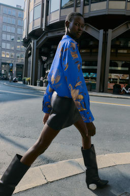FLORAL PRINT SATIN SHIRT - Zara фото 2