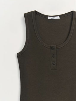 Топ в рубчик на пуговицах / Zarina фото 3