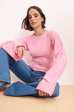 Pembe Ispanyol Kol Buzgu Detayl? Regular/Normal Kal?p Orme Bluz TWOAW26BZ00293
