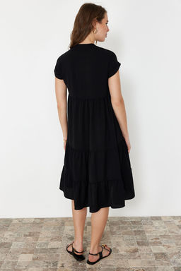 Siyah Duz Genis Kesim V Yaka Etegi Volanl? Aerobin Dokuma Elbise TWOSS24EL01031