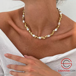 Чокер расшитый имитацией жемчуга