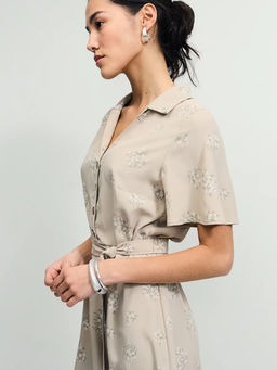 Платье с поясом и цветочным принтом / Zarina  фото 2