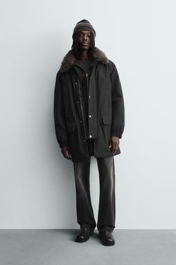 PARKA WITH DETACHABLE CONTRAST COLLAR