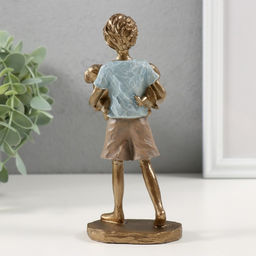 Фигурка полистоун «Мальчик со своими любимцами - щенками», 7.5×4.5×16.5 см