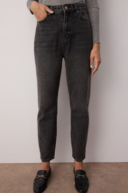 TRENDYOLMILLA Mavi Yuksek Bel Mom Jeans TWOSS23JE00085 фото 17