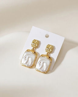 Стильные серьги