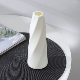 Ваза для цветов «Грация», пластик, 4×7×21 см, 450 мл, белая